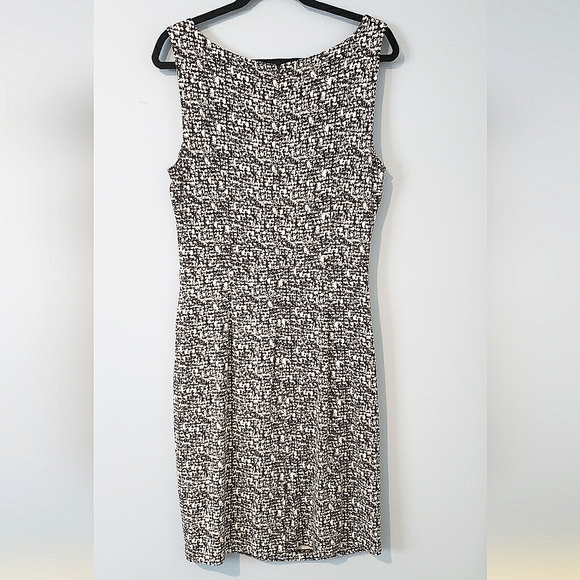 Ann Taylor. Black and White Dress. Sleevless - Picture 2 of 4